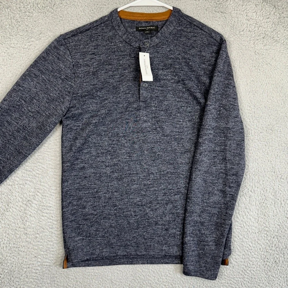 NEW Banana Republic Sweater Mens Small Gray Knit Henley Lightweight Pullover